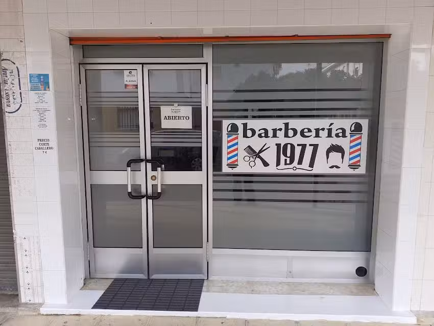 1977 barberia De Caballeros