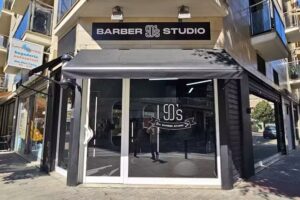 90s barber studio