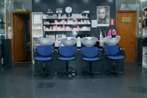 Academia de Peluquería y Estética Eladio