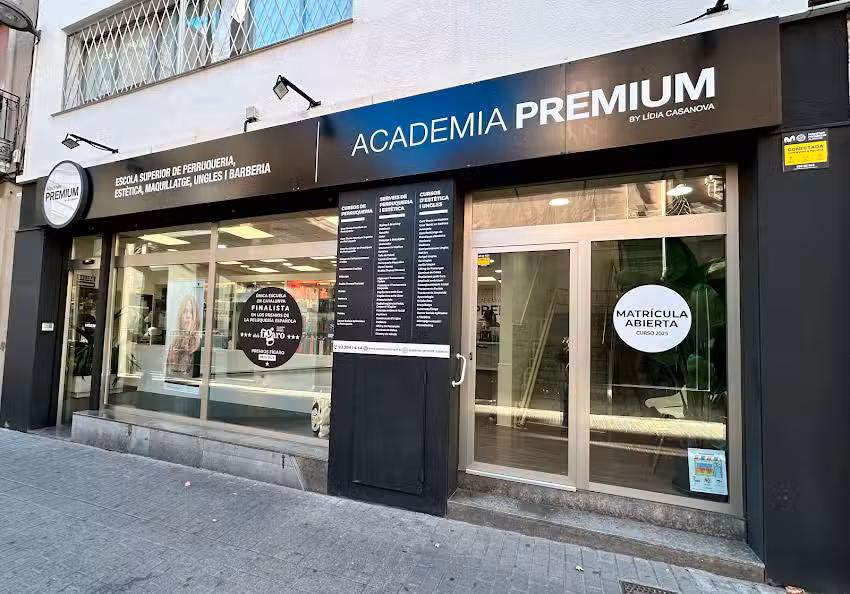 Academia Premium by L&iacute;dia Casanova. Peluquer&iacute;a, Est&eacute;tica y U&ntilde;as