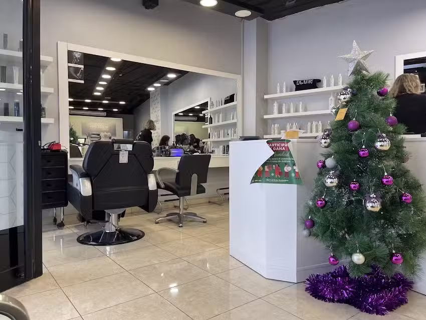 Adamana Peluquer&iacute;a D&iacute;az Pimienta
