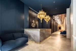 ADOR Barcelona | Peluquería y Estética