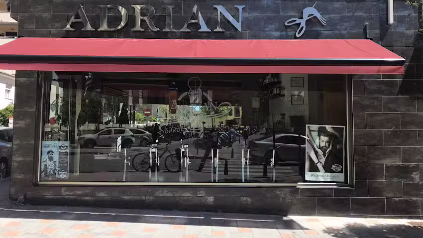 Adri&aacute;n Peluqueros | Peluquer&iacute;a en Fuengirola