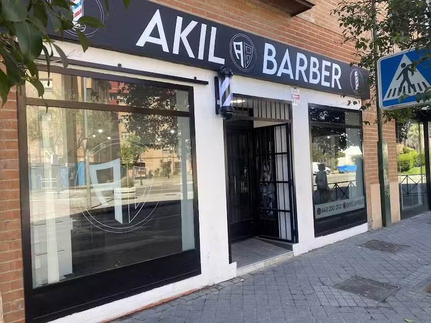 Akil.barber