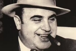 Al Capone Barbiere