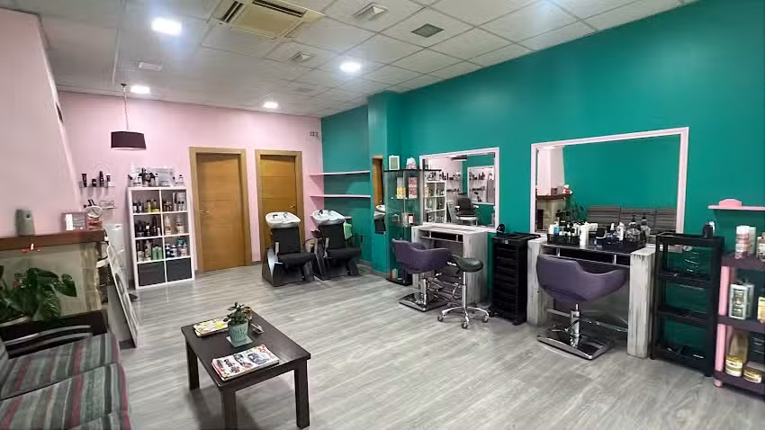 Al Corte peluquer&iacute;a villamediana