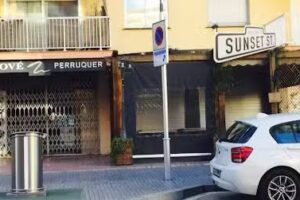 ALCOVÉ PERRUQUER