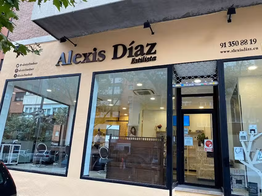 Alexis D&iacute;az Sal&oacute;n de Peluquer&iacute;a y Centro de Est&eacute;tica