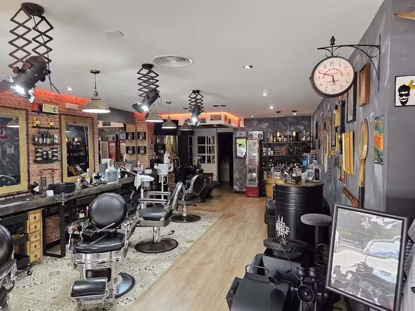 ALOHA BARBER SHOP