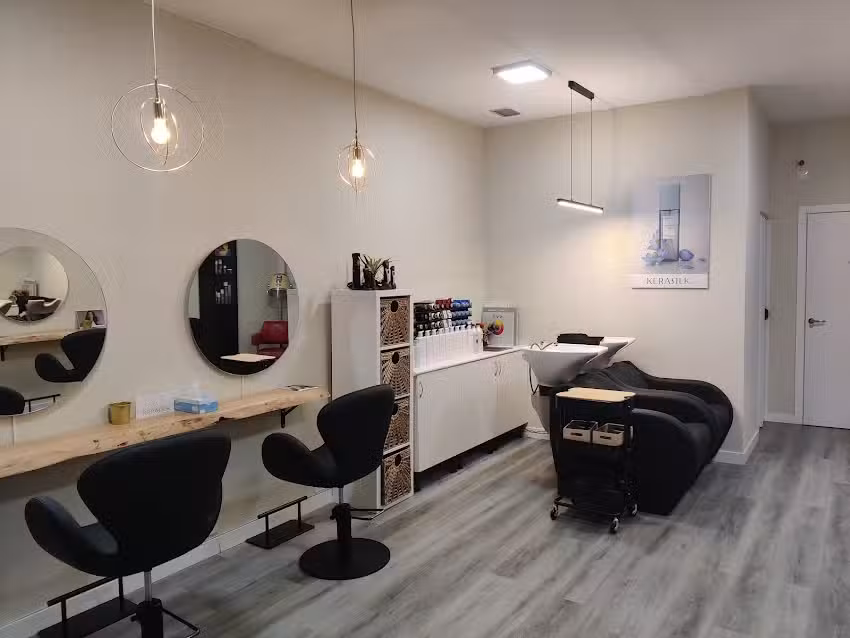 Alora Hair Salon &ndash; Peluquer&iacute;a