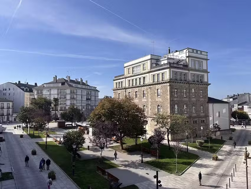 Aluma Praza de Ferrol