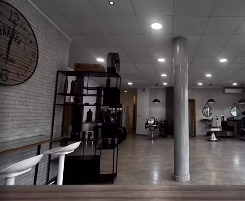 Álvarez Barber Shop