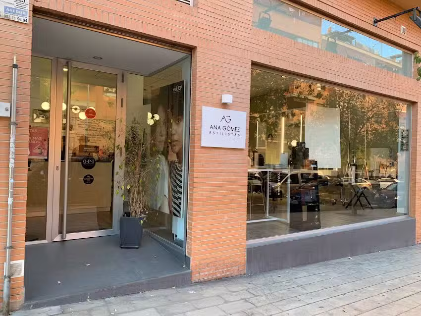 ANA GÓMEZ ESTILISTAS – AG