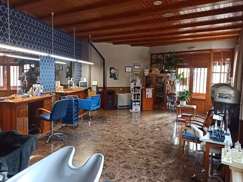 Ana Peluqueria Unisex