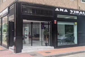 ANA VIDAL ESTILISTAS (Salón Centro)
