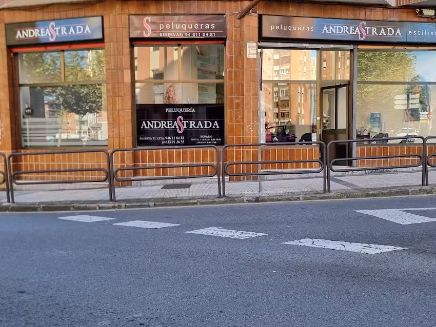 Andrea Strada Peluqueras
