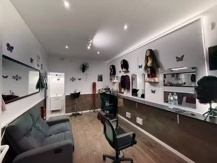 Annys_hair_port
