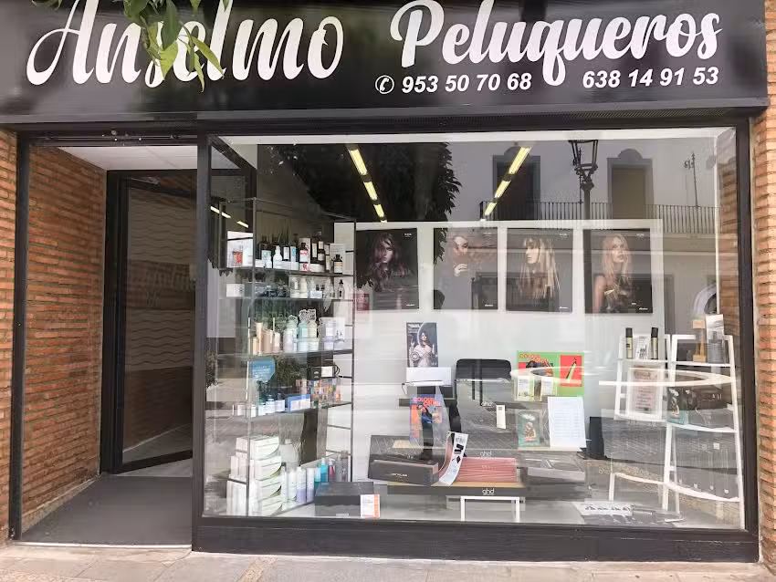 Anselmo Peluqueros