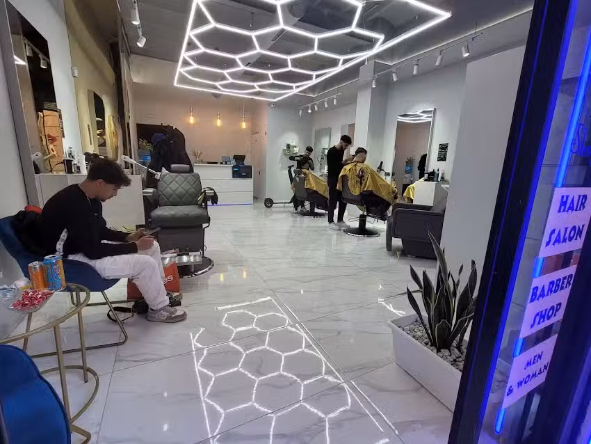 Anukis Barber Lounge