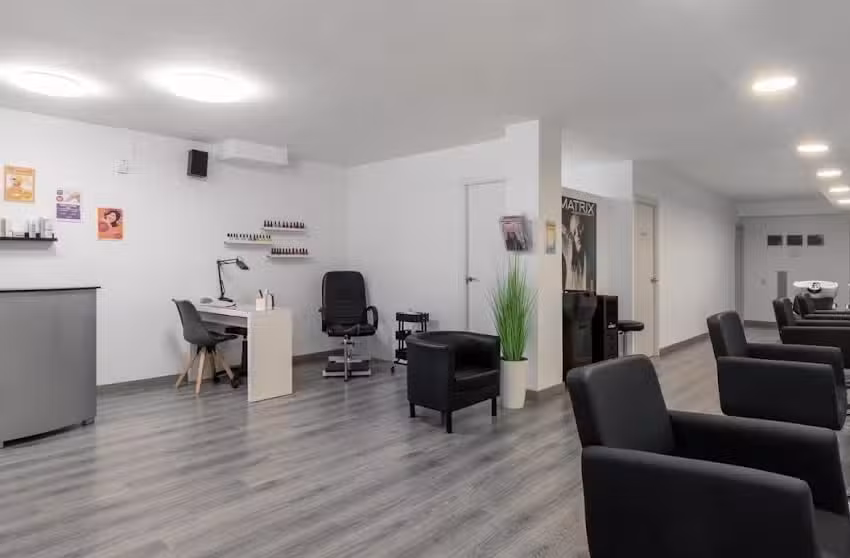 Aqua Peluquer&iacute;a y est&eacute;tica
