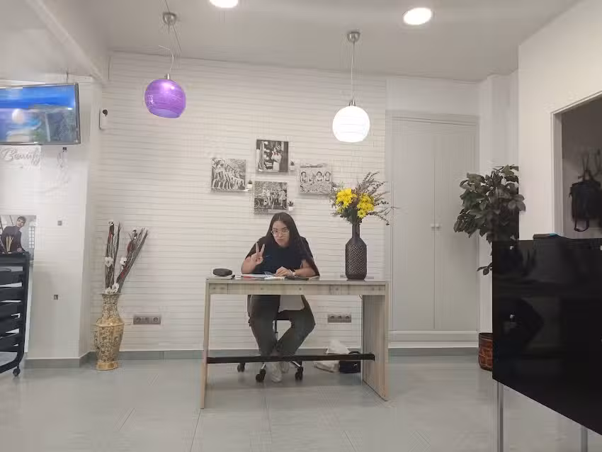 Ara salón de reinas