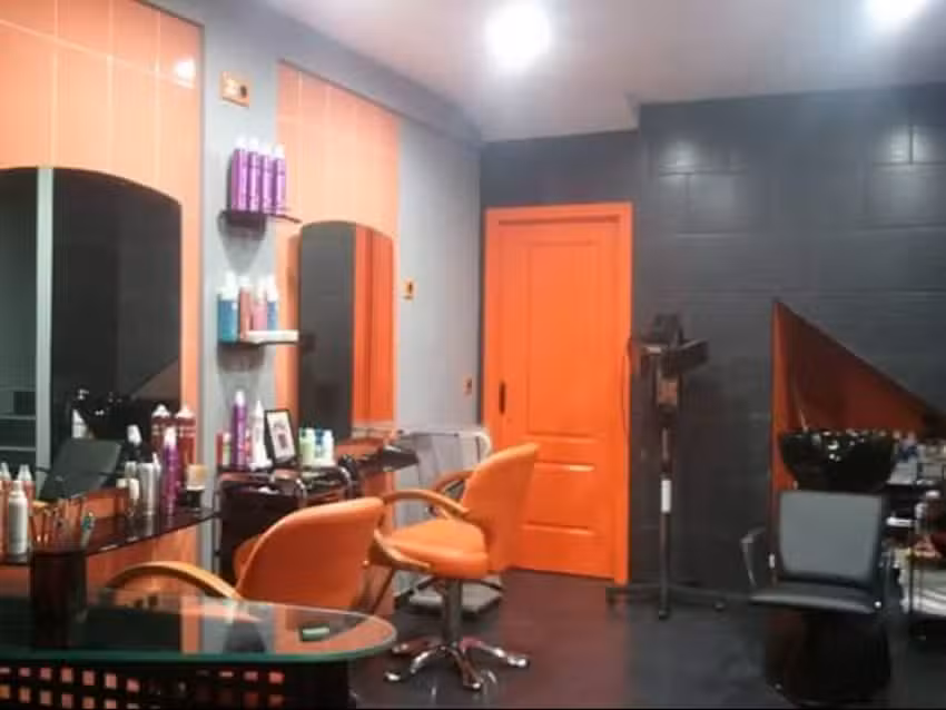 Ari Peluqueria