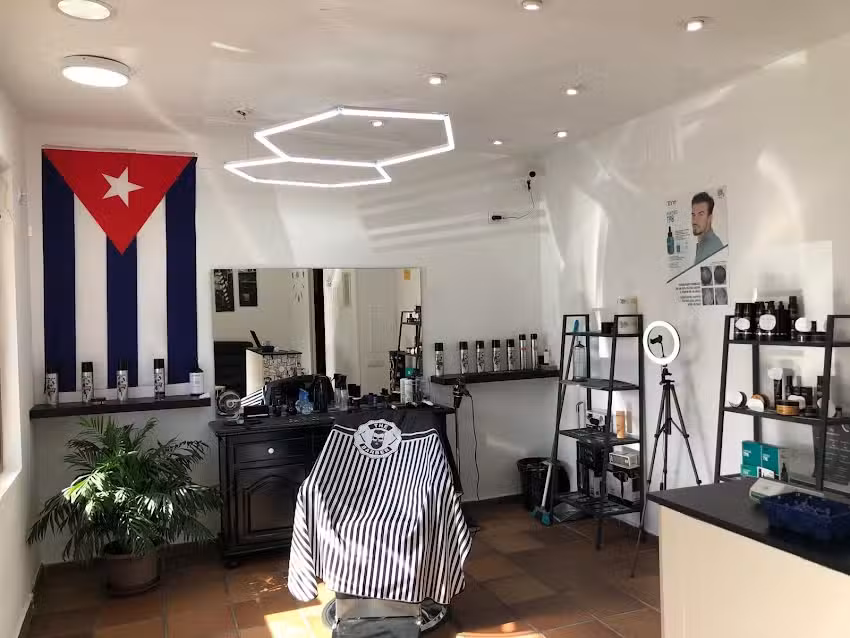 ASERE barber
