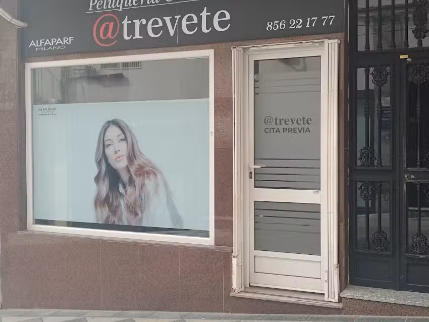 Atr&eacute;vete peluquer&iacute;a y est&eacute;tica