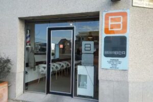 BARBER