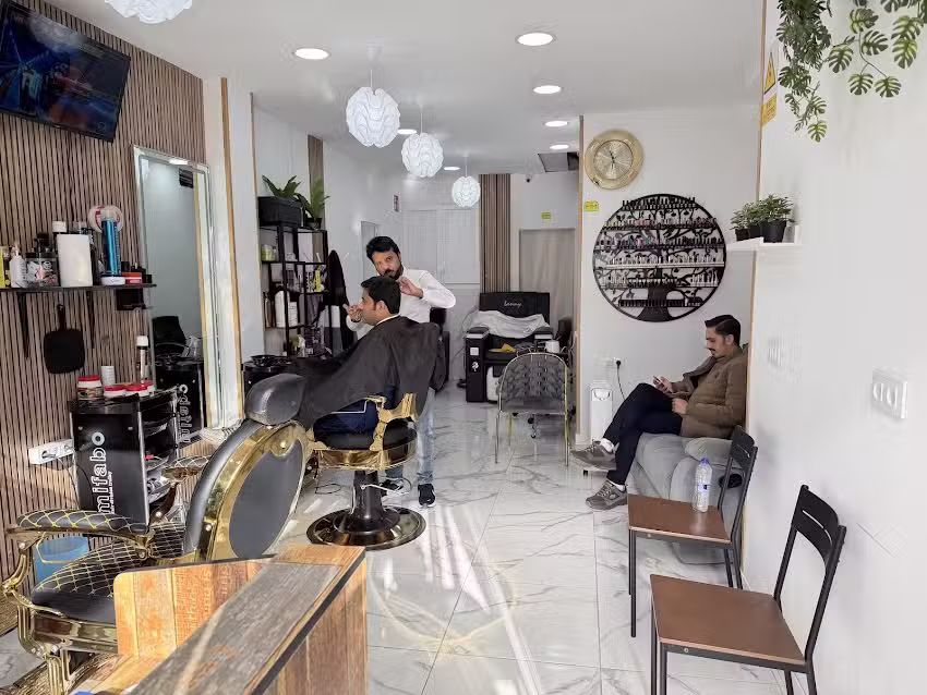 Barber Lounge