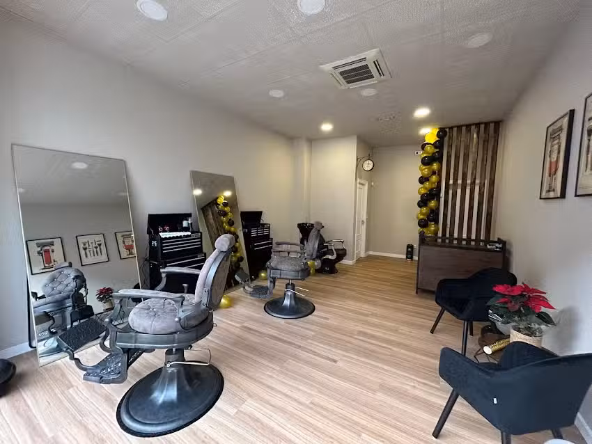 Barber Station El Temple