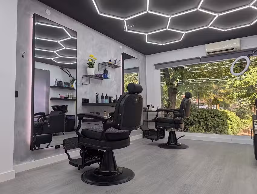 Barbería A.C Barber and Beauty
