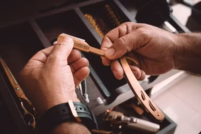 Barber&iacute;a Brasile&ntilde;a. Profesional brasile&ntilde;o (puerta 07)