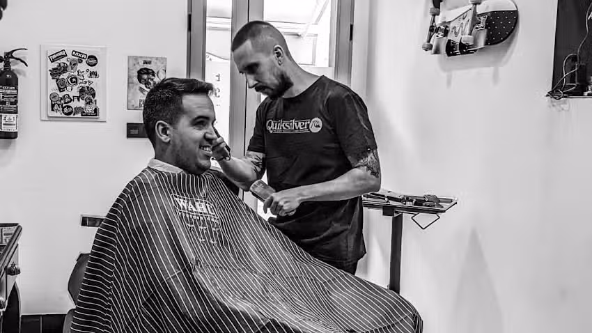 Barber&iacute;a Demoo Barbershop