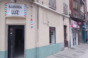 BARBERÍA LUZ