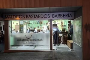 Barberia Malditos Bastardos Barcelo