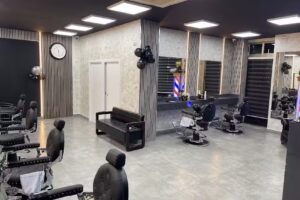 BARBERÍA MM Y LOS AMIGOS