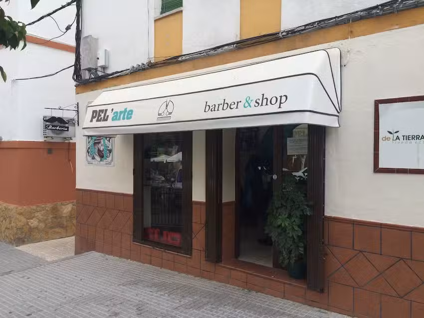 Barber&iacute;a PEL&rsquo;arte barber & shop.
