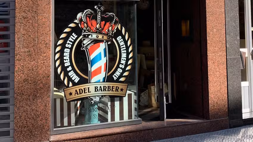 Barber&iacute;a Peluquer&iacute;a Adel