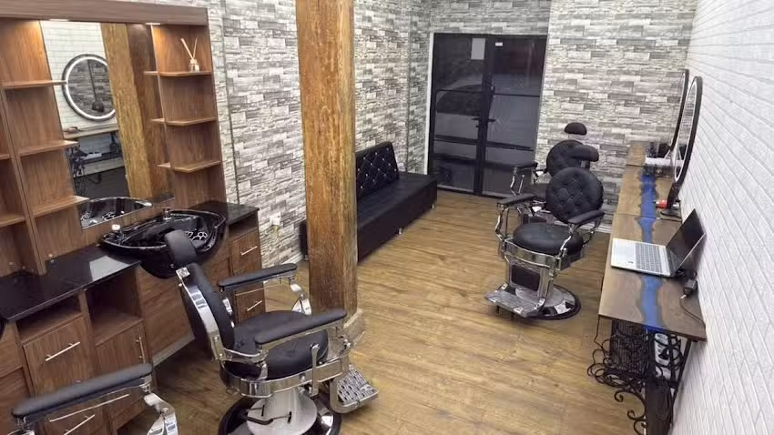 Barberia peluqueria Mano Santa