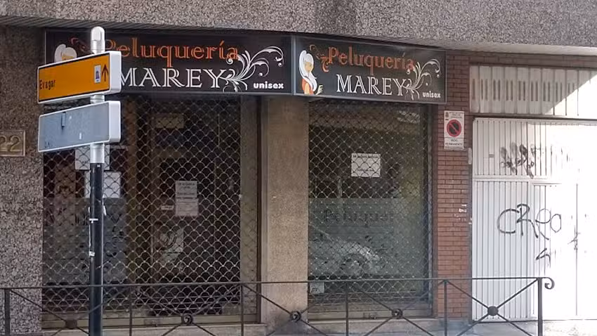 Barberia peluqueria Marey