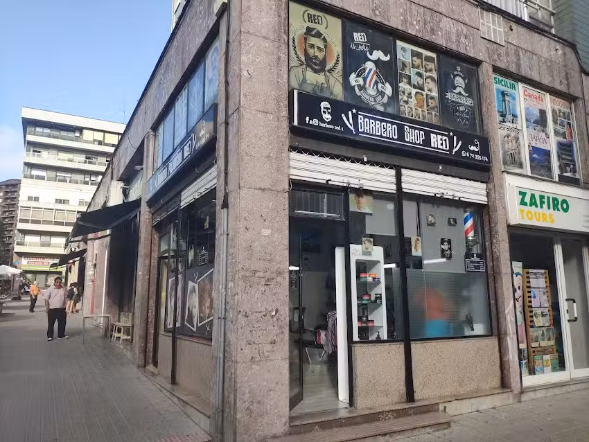 Barberia peluqueria RED
