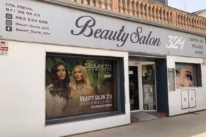 Beauty Salon 324