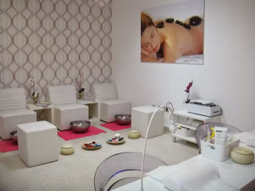 BELLA BRASIL Centro de Est&eacute;tica Y Peluqueria