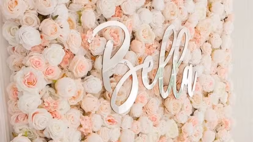 Bella peluquer&iacute;a y est&eacute;tica unisex