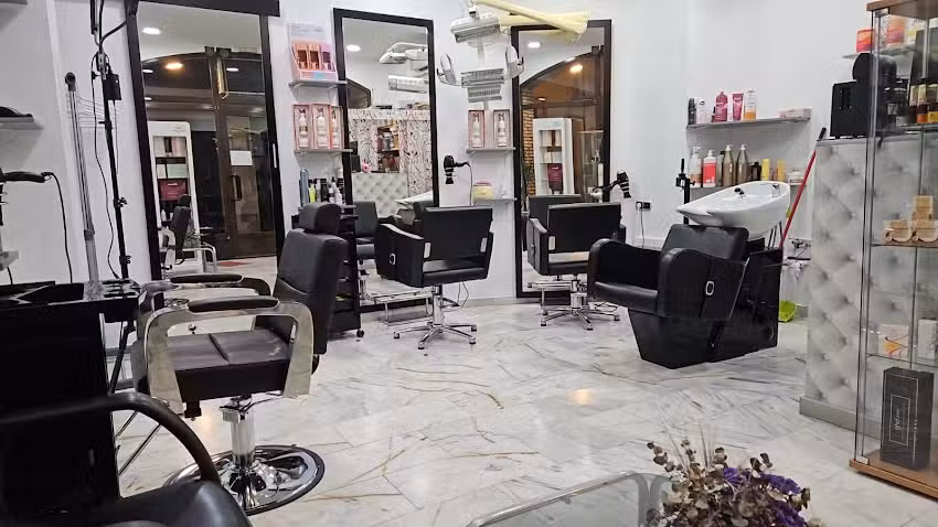 Benjam&iacute;n Hern&aacute;ndez Maquillador y Peluquero