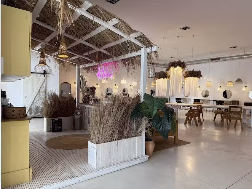 BERNAD Hair Salon & Make Up