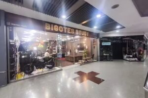Bigotes Barber