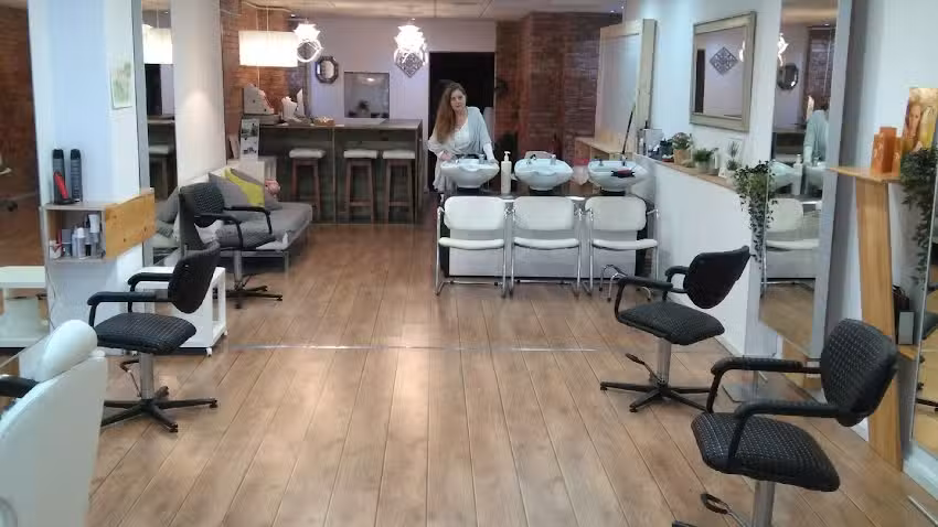 Blanco Estilistas sal&oacute;n de peluquer&iacute;a en Castelldefels