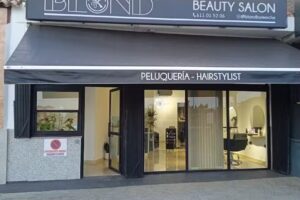 Blond Beauty Salon